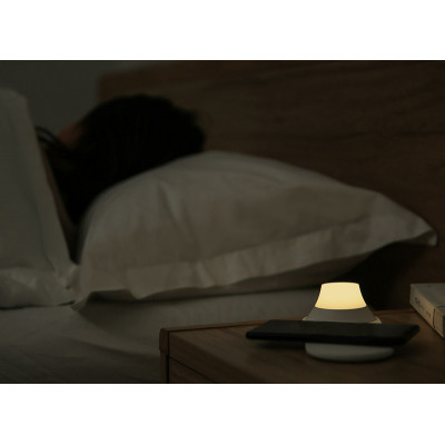 Ночник-светильник с беспроводной зарядкой Yeelight Wireless Charge Nightlight, модель YLYD08YI