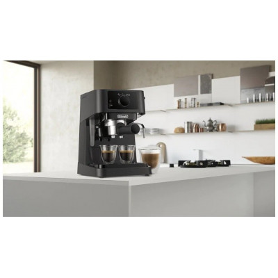 Кофеварка DeLonghi EC230.BK