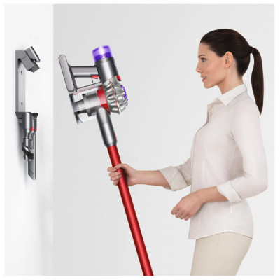 Пылесос Dyson V8 red