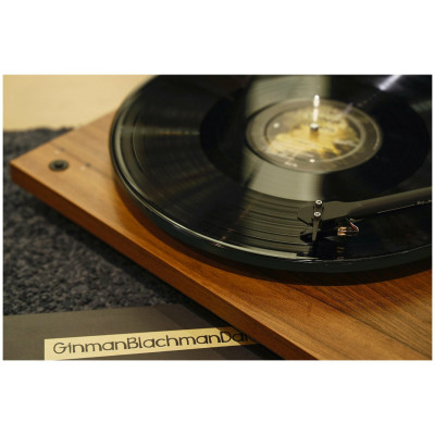 PRO-JECT Проигрыватель пластинок T1 Phono SB OM5E ЧЕРНЫЙ ЛАК EAN:9120097820037