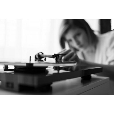 PRO-JECT Проигрыватель пластинок T1 BT OM5e ОРЕХ EAN:9120097822017