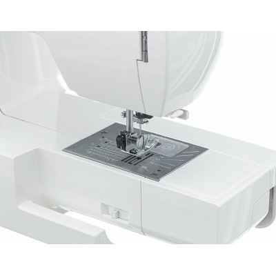 Швейная машина Janome 4120 QDC, белый/черный