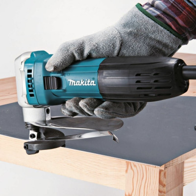 Листовые электрические ножницы Makita JS1602