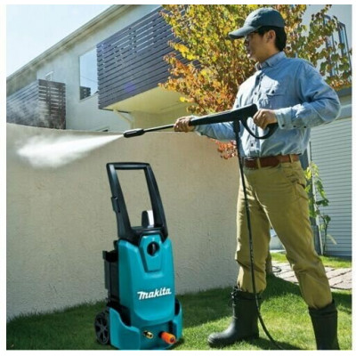 Мойка высокого давления Makita HW1200, 120 бар, 420 л/ч