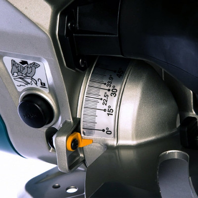 Торцовочная пила с протяжкой Makita LS1019L, 1510 Вт