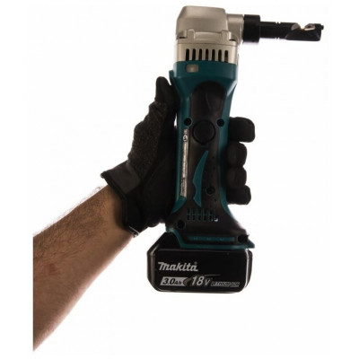 Листовые электрические ножницы Makita DJN161RFE