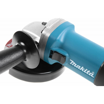 УШМ Makita 9558HN, 840 Вт, 125 мм, без аккумулятора