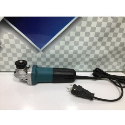 УШМ Makita 9558HN, 840 Вт, 125 мм, без аккумулятора