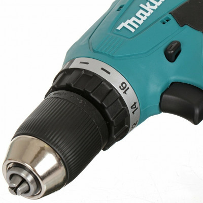 Аккумуляторная дрель-шуруповерт Makita DF457DWE