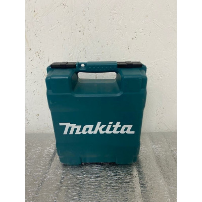 Электроинструмент Makita DF488DWE