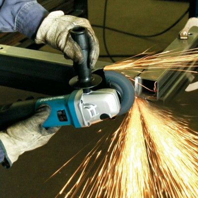 УШМ Makita 9565PC, 1400 Вт, 125 мм