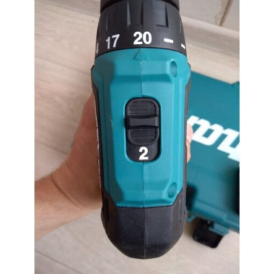 Аккумуляторная дрель-шуруповерт Makita DF333DZ