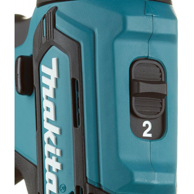 Аккумуляторная дрель-шуруповерт Makita DF333DWAE