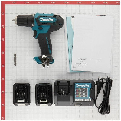 Аккумуляторная дрель-шуруповерт Makita DF333DWAE