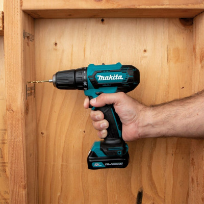 Аккумуляторная дрель-шуруповерт Makita DF333DWAE