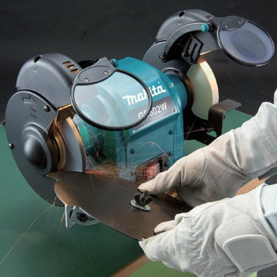 Станок для заточки универсальный Makita GB602