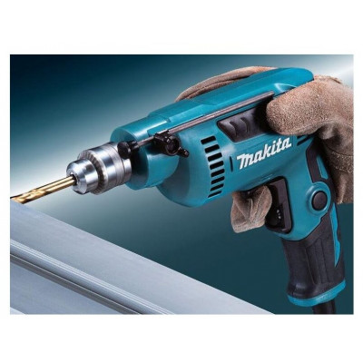 Безударная дрель Makita DP2010, 370 Вт зеленый