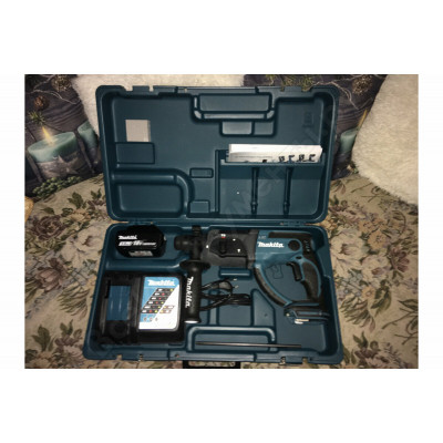 Перфоратор Makita DHR 202 RF