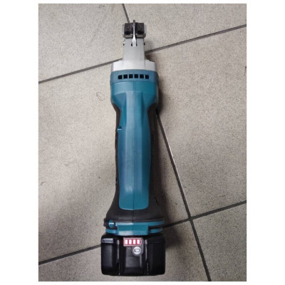 Листовые электрические ножницы Makita DJS161RFE