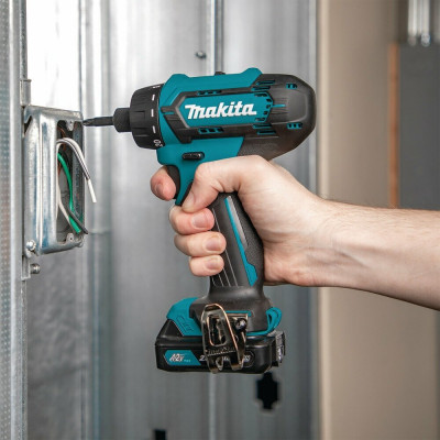 Винтоверт Makita DF033DZ, без аккумулятора