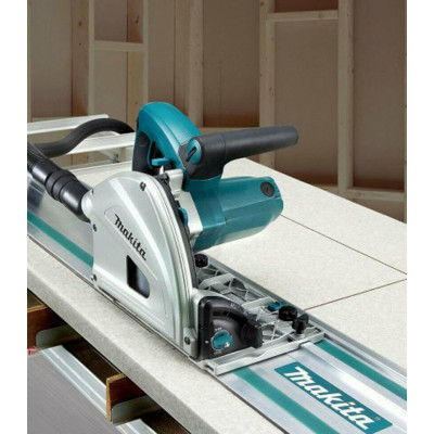 Дисковая пила Makita SP6000J