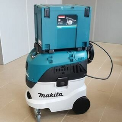 Профессиональный пылесос Makita VC4210L, 1200 Вт, белый/синий/черный