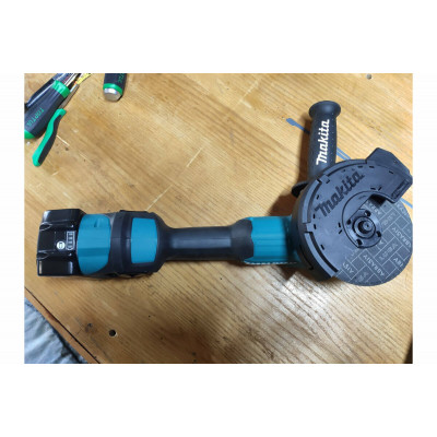 Аккумуляторная УШМ Makita DGA511Z, 125 мм, без аккумулятора