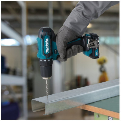 Аккумуляторная дрель-шуруповерт Makita DF333DWME